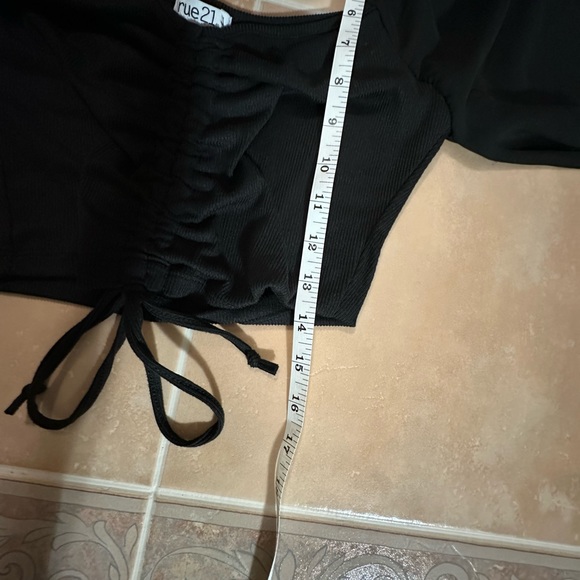 EUC rue 21 Crop Top - Picture 14 of 14